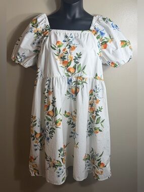 Time and Tru White Top with Green Floral Print